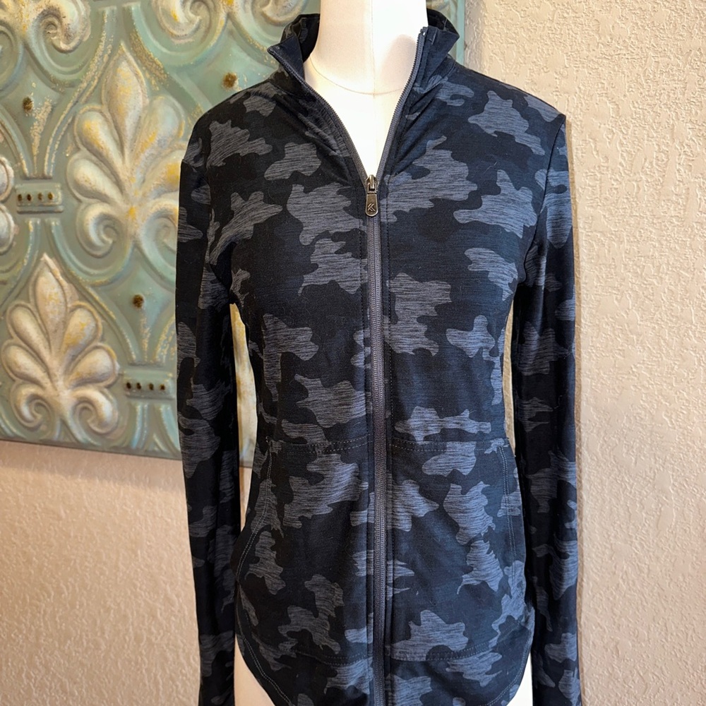 Kyoda Camo jacket small